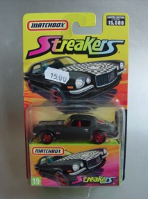 NSF-No19-Streakers-ChevroletCamaroZ28-20150901