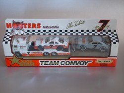 Convoy-TeamConvoy-Hooters-20120601