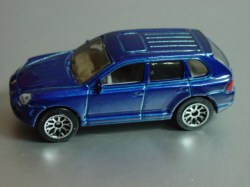 minthailand-PorscheCayenneTurbo-blau-20120701